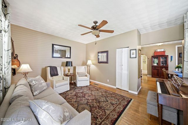 320 S Bayly Ave, Louisville, KY 40206