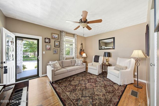 320 S Bayly Ave, Louisville, KY 40206