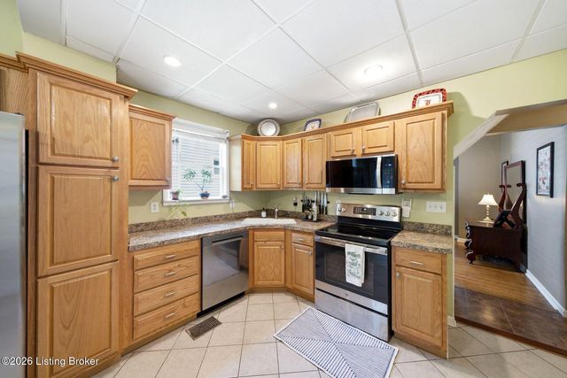 320 S Bayly Ave, Louisville, KY 40206