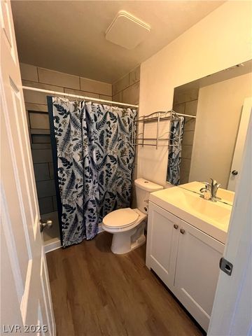 5576 West Rochelle Avenue 9D, Las Vegas, NV 89103