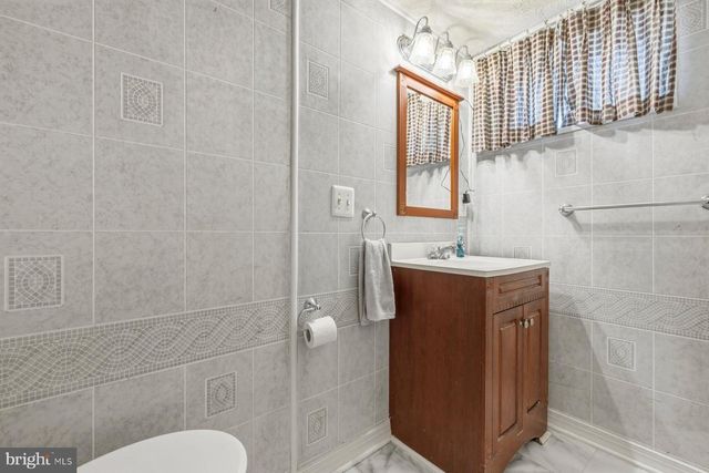 1003 LEE RD, Glen Burnie, MD 21061