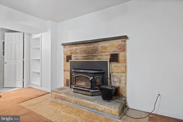 1003 LEE RD, Glen Burnie, MD 21061