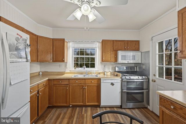 1003 LEE RD, Glen Burnie, MD 21061