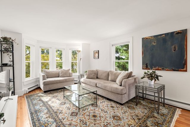 91 Fayette St 1, Watertown, MA 02472