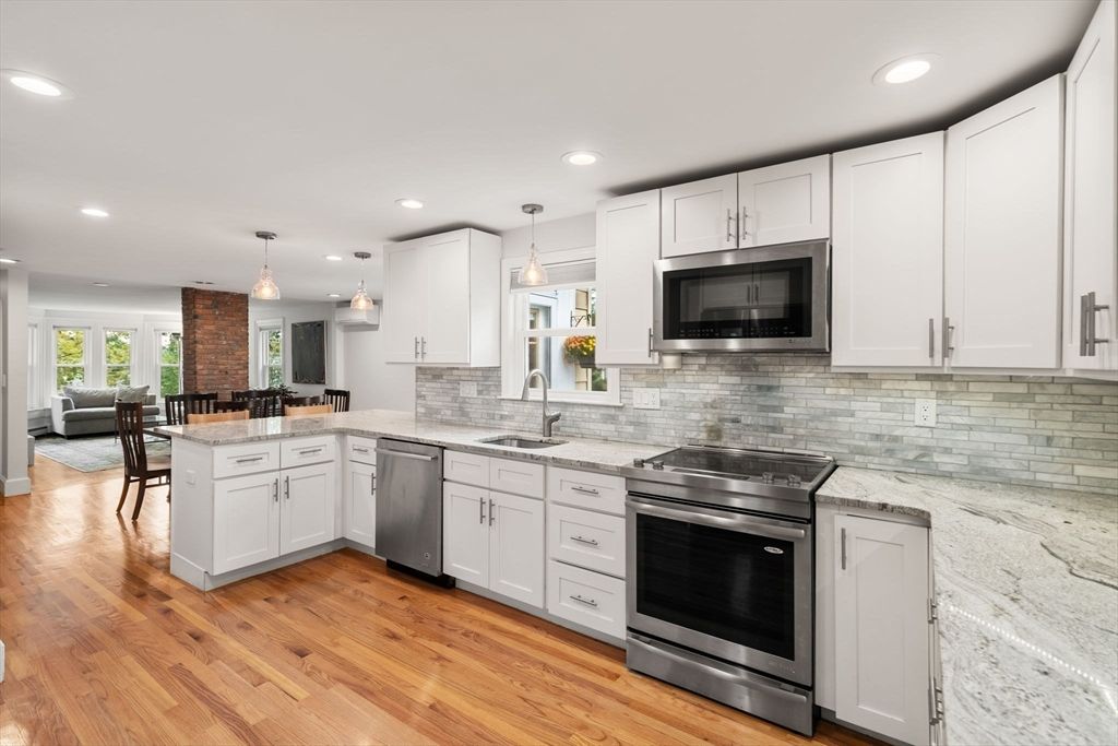 91 Fayette St 1, Watertown, MA 02472