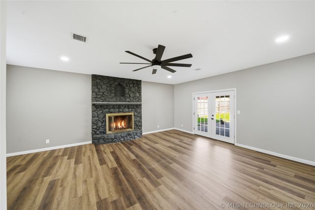 5715 E 28th Street, Tulsa, OK 74114