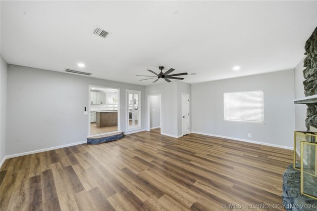 5715 E 28th Street, Tulsa, OK 74114