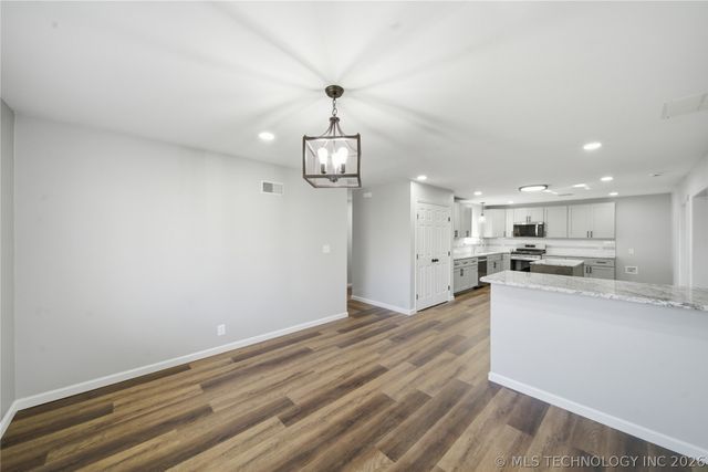 5715 E 28th Street, Tulsa, OK 74114