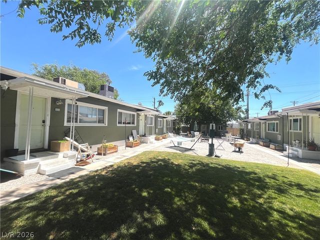221 South 10th Street 6, Las Vegas, NV 89101
