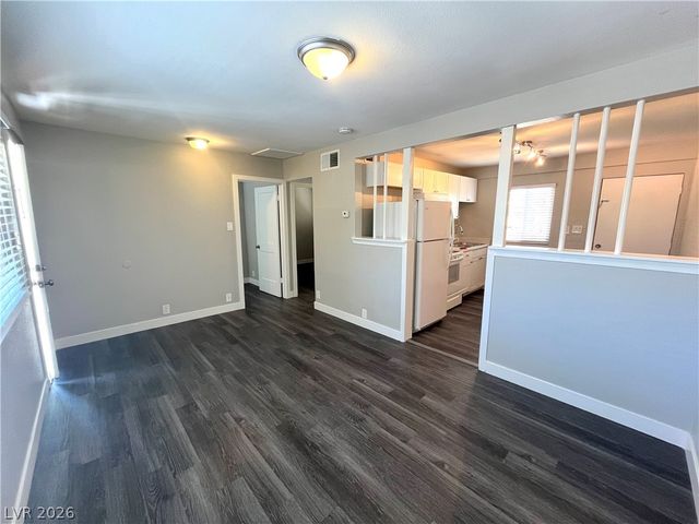 221 South 10th Street 6, Las Vegas, NV 89101
