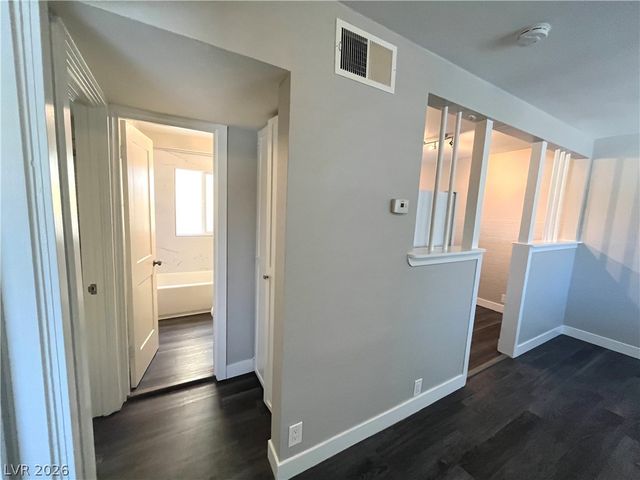 221 South 10th Street 6, Las Vegas, NV 89101