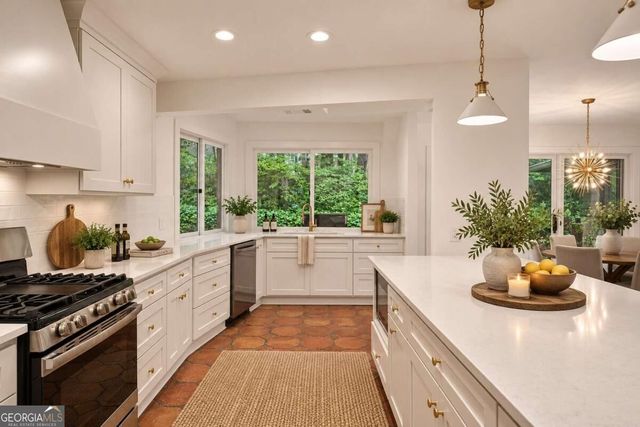 4198 Lake Rill Court, Marietta, GA 30062