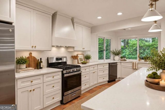 4198 Lake Rill Court, Marietta, GA 30062