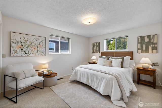 209 Bella Bella Drive, Fox Island, WA 98333