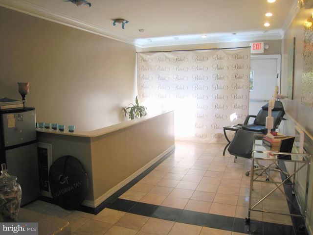 815 S 4TH ST, Philadelphia, PA 19147