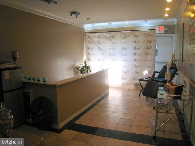 815 S 4TH ST, Philadelphia, PA 19147