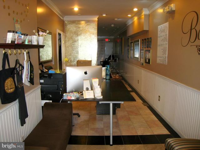 815 S 4TH ST, Philadelphia, PA 19147