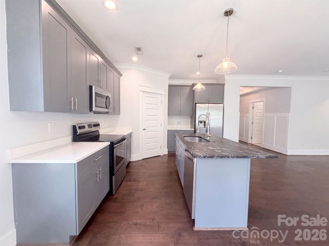 102 Sweet Oaks Lane, Statesville, NC 28677