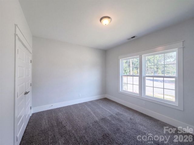 102 Sweet Oaks Lane, Statesville, NC 28677