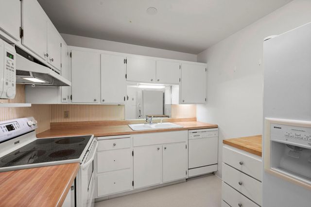 6450 York Avenue S 207, Edina, MN 55435
