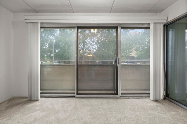 6450 York Avenue S 207, Edina, MN 55435