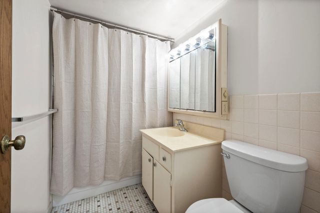6450 York Avenue S 207, Edina, MN 55435
