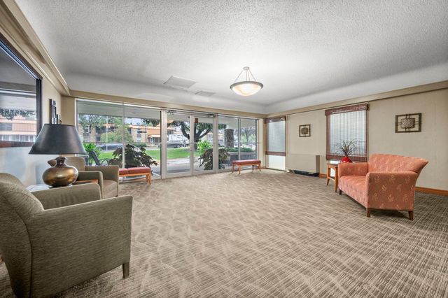 6450 York Avenue S 207, Edina, MN 55435