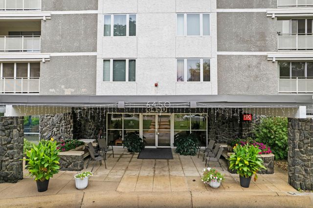 6450 York Avenue S 207, Edina, MN 55435