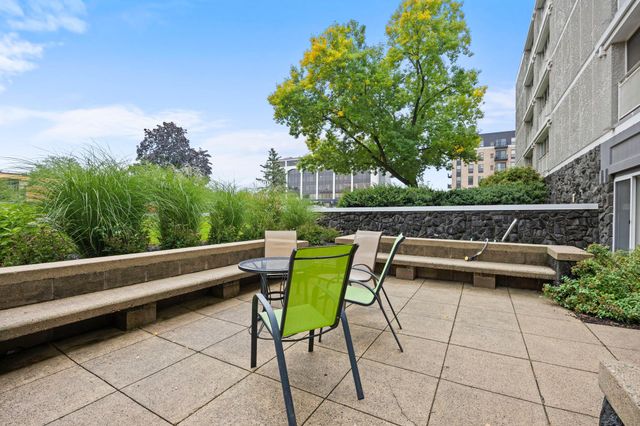 6450 York Avenue S 207, Edina, MN 55435