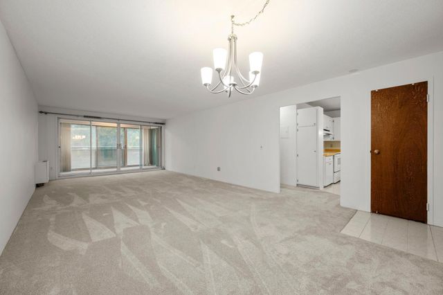 6450 York Avenue S 207, Edina, MN 55435