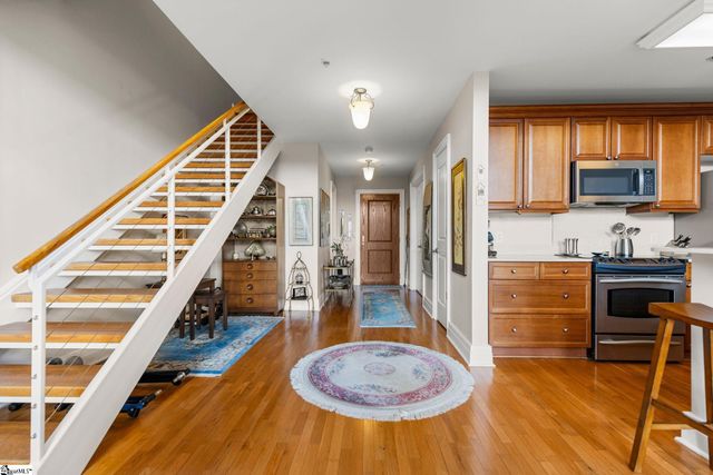 111 E Mcbee Avenue Unit 307, Greenville, SC 29601