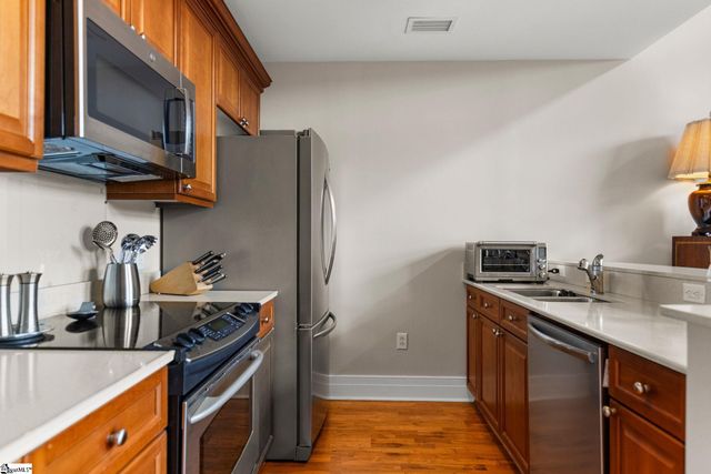 111 E Mcbee Avenue Unit 307, Greenville, SC 29601