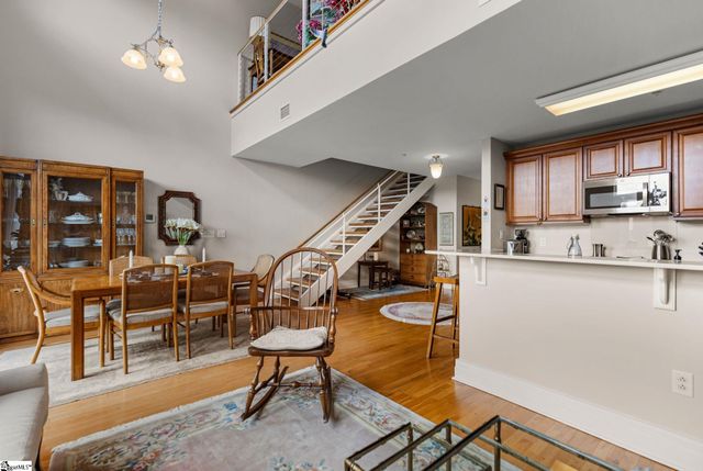 111 E Mcbee Avenue Unit 307, Greenville, SC 29601