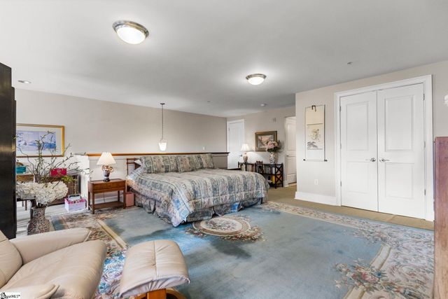 111 E Mcbee Avenue Unit 307, Greenville, SC 29601