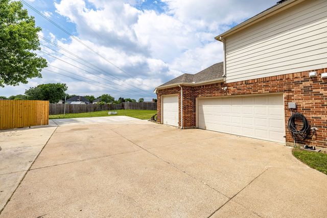 4943 Constantine Court, Grand Prairie, TX 75052