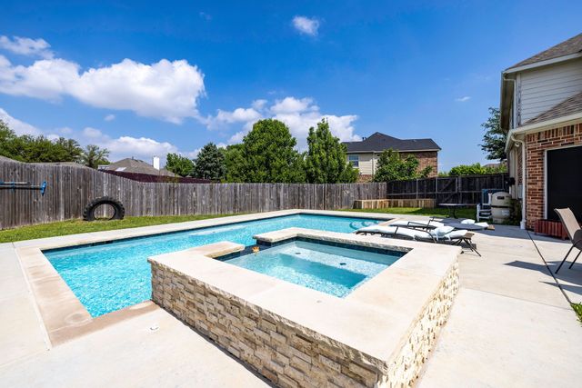4943 Constantine Court, Grand Prairie, TX 75052