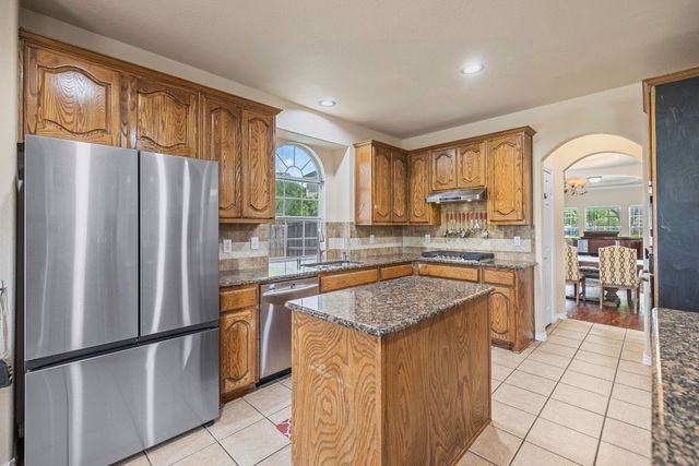 4943 Constantine Court, Grand Prairie, TX 75052