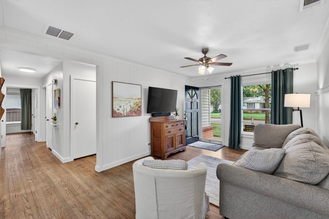 1805 Jackson Drive, Arlington, TX 76013