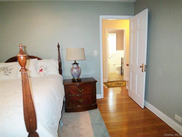 40 Harding Parkway, Mount Vernon, NY 10552