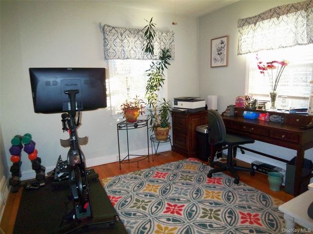 40 Harding Parkway, Mount Vernon, NY 10552