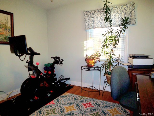 40 Harding Parkway, Mount Vernon, NY 10552