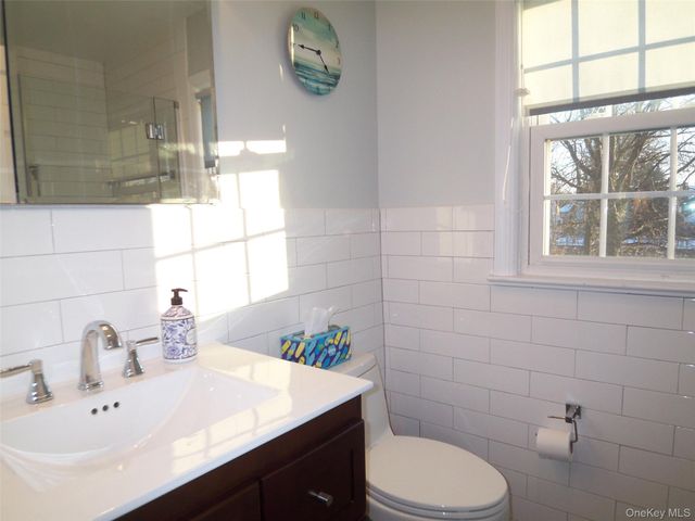 40 Harding Parkway, Mount Vernon, NY 10552