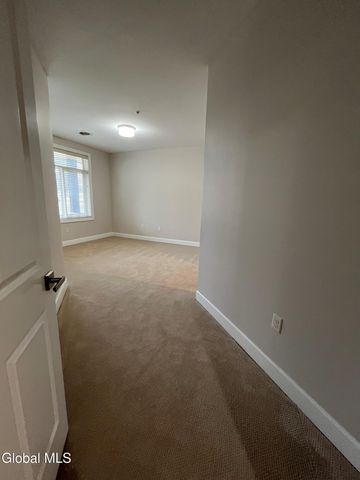 2 West Avenue 103, Saratoga Springs, NY 12866