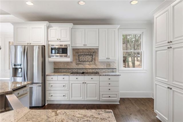 735 Richmond Glen Drive, Milton, GA 30004