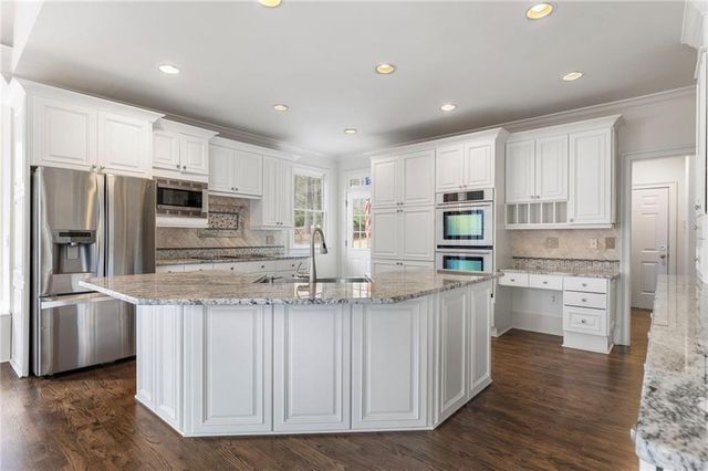 735 Richmond Glen Drive, Milton, GA 30004