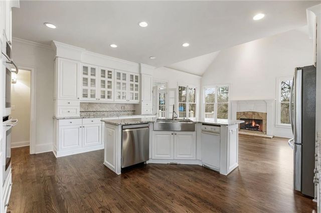 735 Richmond Glen Drive, Milton, GA 30004