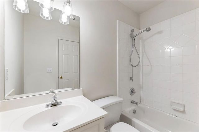 735 Richmond Glen Drive, Milton, GA 30004