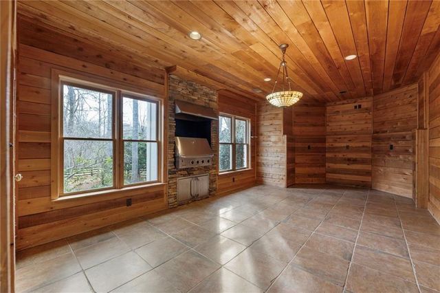 735 Richmond Glen Drive, Milton, GA 30004