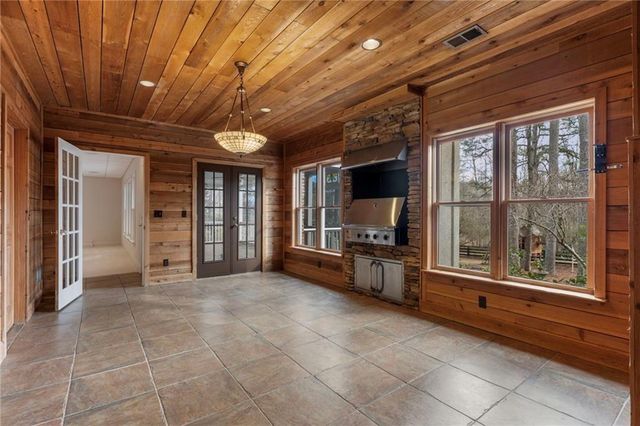 735 Richmond Glen Drive, Milton, GA 30004