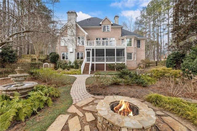 735 Richmond Glen Drive, Milton, GA 30004